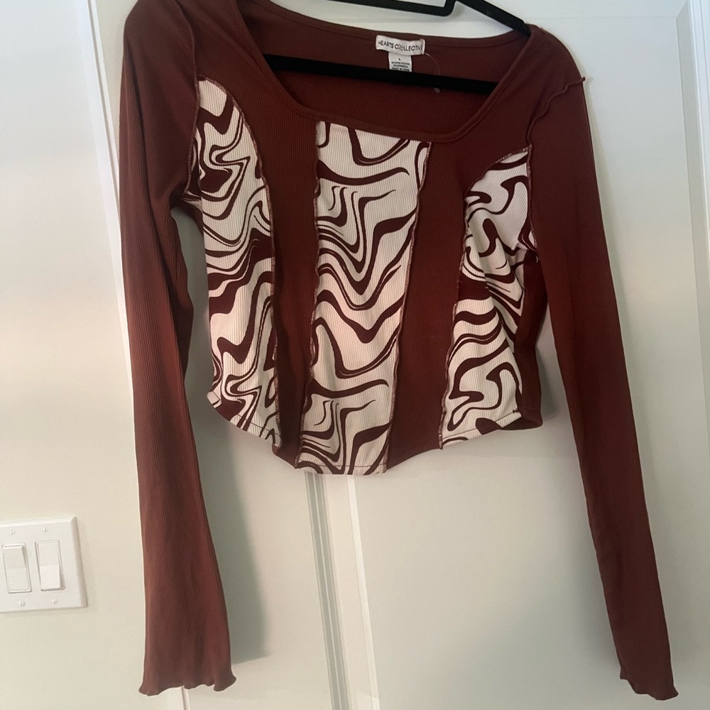 Graphic Crop Top